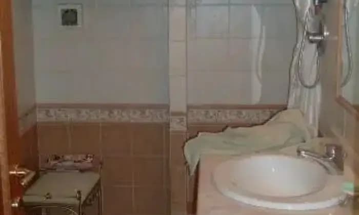 Rexer-Roma-Camere-in-villa-BAGNO