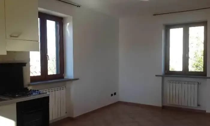 Rexer-Roma-Ampio-bilocale-CUCINA