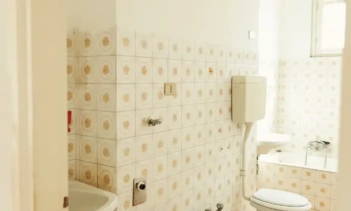 Rexer-Castelnuovo-bocca-Dadda-BAGNO