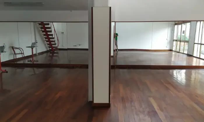 Rexer-Sezze-Locale-mq-parquet-SALONE