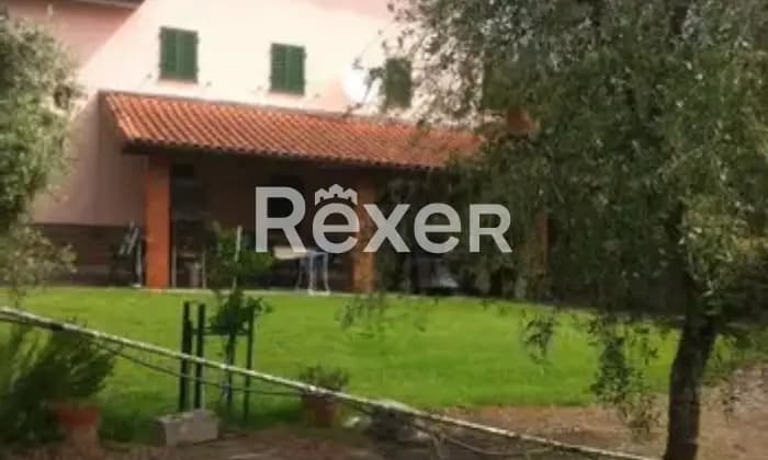 Rexer-Marliana-Villa-su-piani-con-terreno-ALTRO