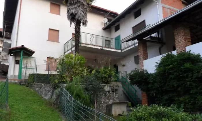 Rexer-Ailoche-Villa-unifamiliare-frazione-Piasca-Ailoche-GIARDINO