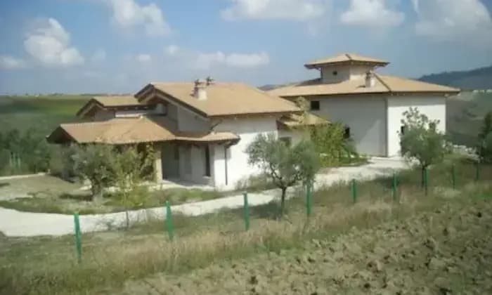 Rexer-Teramo-Villa-in-vendita-Frazione-di-Chiareto-TE-ALTRO