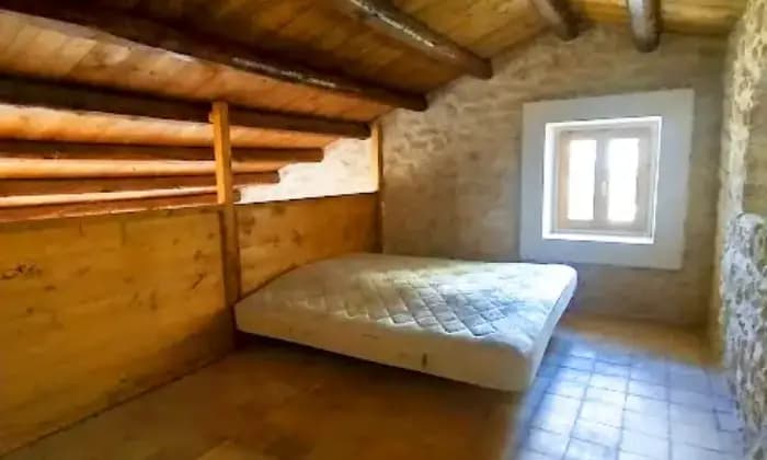 Rexer-Chiaramonte-Gulfi-Casa-indipendente-in-vendita-CAMERA-DA-LETTO