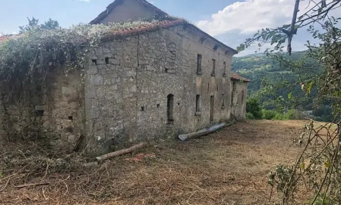 Rexer-Borgo-Val-di-Taro-CasaleRustico-casa-con-terreno-ALTRO