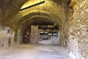 Rexer-Calitri-Grotta-antica-locale-commerciale-BORGO-ANTICO-CALITRI-ALTRO