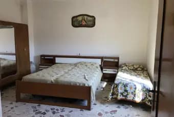 Rexer-San-Mauro-Castelverde-Casa-abitabile-con-terreno-CAMERA-DA-LETTO