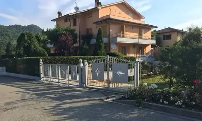 Rexer-Marradi-Porzione-di-villetta-a-schiera-con-piscina-ALTRO