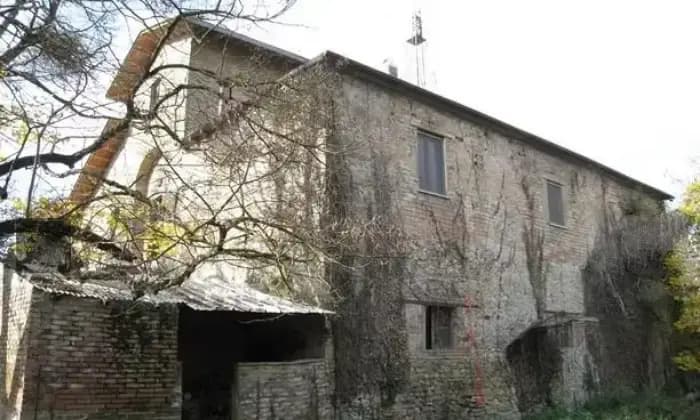 Rexer-Perugia-Vendesi-Fabbricato-rurale-a-Perugia-ALTRO