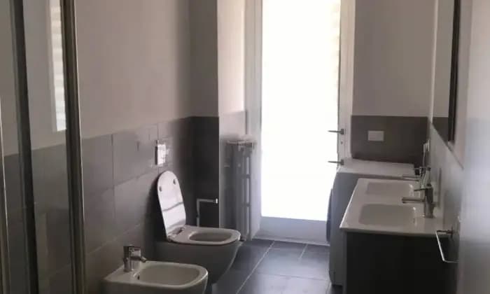 Rexer-Bergamo-Appartamento-via-Giosu-Carducci-Canovine-Bergamo-BAGNO