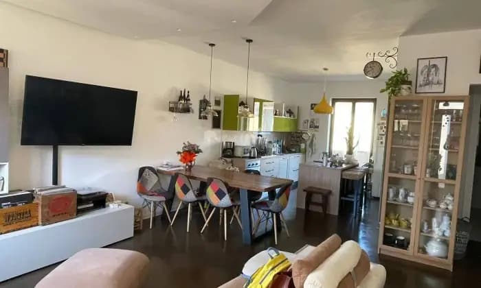 Rexer-Pitigliano-Vendesi-appartamento-con-garage-a-Pitigliano-Salone