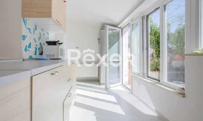 Rexer-Ischia-Appartamento-in-parco-privato-CUCINA