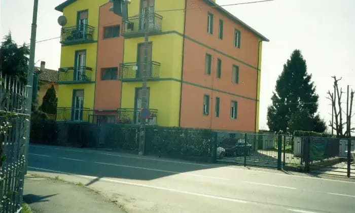 Rexer-Somaglia-Palazzo-in-Vendita-in-Via-della-Libert-a-Somaglia-Giardino