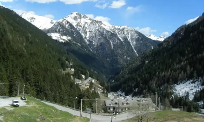 Rexer-Valleve-Vendesi-bilocale-in-via-Cambrembo-Valleve-Giardino