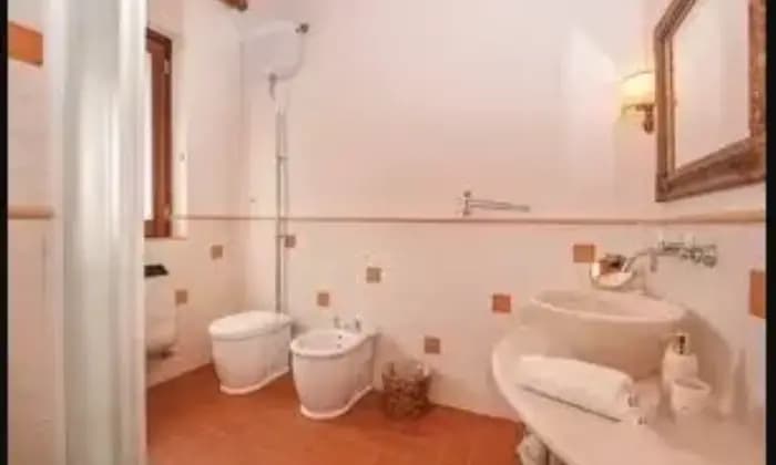 Rexer-Montecchio-Casale-in-pietra-con-piscina-in-vendita-a-MONTECCHIO-TR-Bagno