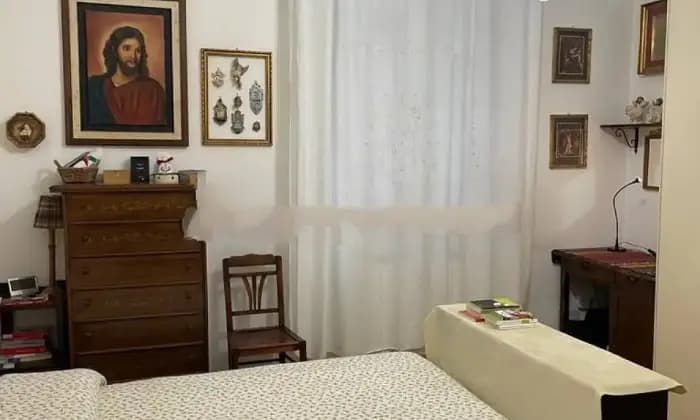 Rexer-Palermo-Vendesi-Appartamento-via-Saverio-Scrofani-Libert-Villabianca-Palermo-CameraDaLetto
