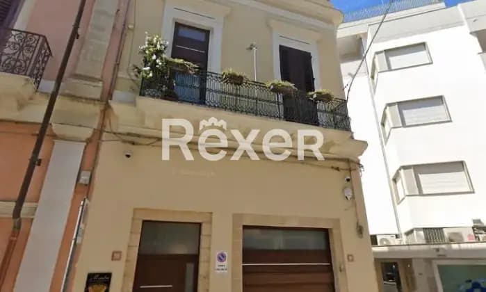 Rexer-Brindisi-Palazzotto-indipendente-nel-centro-con-garage-Cucina