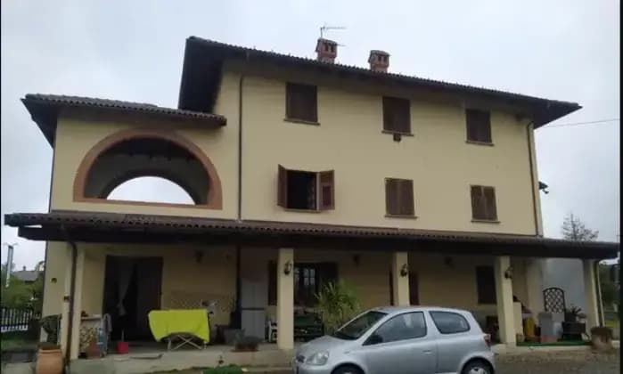 Rexer-Basaluzzo-Vendesi-casa-indipendente-a-BASALUZZO-Garage