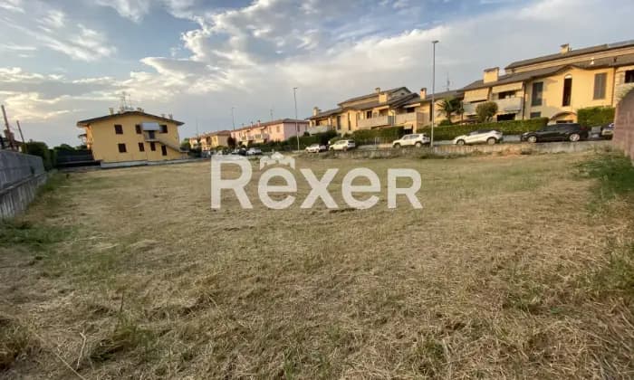 Rexer-Gragnano-Trebbiense-Vendesi-terreno-edificabile-zona-Piacenza-Terrazzo