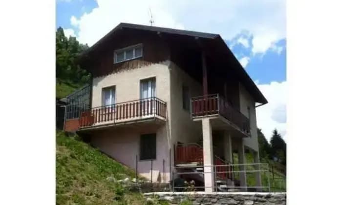 Rexer-Ardesio-Villa-unifamiliare-via-della-Scaletta-Valzella-Ardesio-Terrazzo
