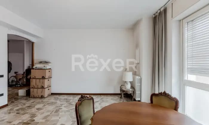 Rexer-Seveso-Incantevole-Appartamento-al-Terzo-Piano-in-Corso-Guglielmo-Marconi-Seveso-SALONE
