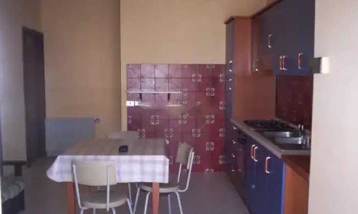 Rexer-Ragusa-Appartamento-in-vendita-in-via-Zara-Cucina