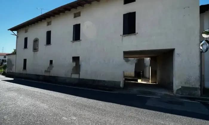 Rexer-Povoletto-Vendesi-casa-indipendente-in-Via-Ippolito-NievoRavosa-MagredisPovoletto-Garage