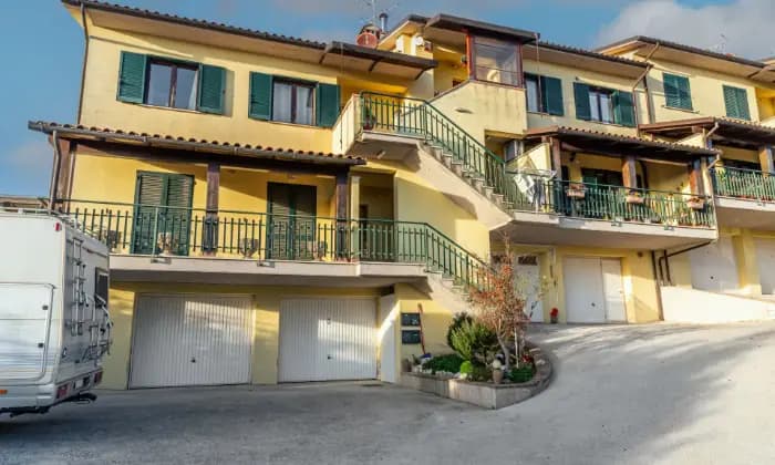 Rexer-Montecastrilli-Appartamento-in-vendita-in-via-Amerina-a-Casteltodino-Montecastrilli-affittata-sino-a-giugno-ESTERNO