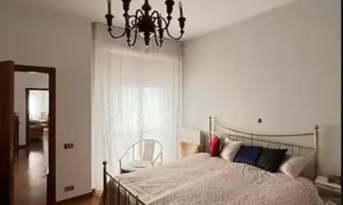 Rexer-Ginosa-Appartamento-luminoso-e-ampio-in-vendita-a-GINOSA-TA-CameraDaLetto