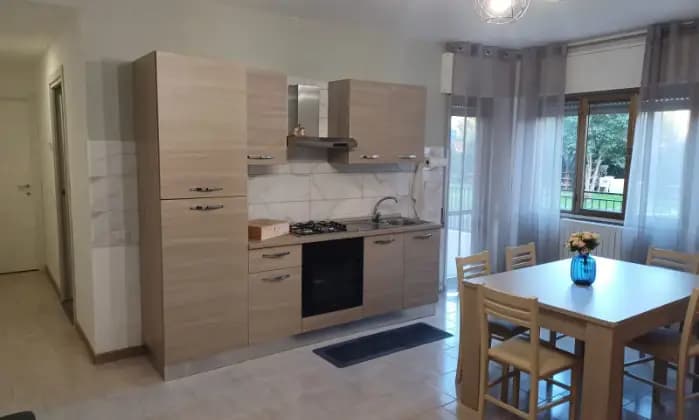 Rexer-Fara-in-Sabina-Appartamento-in-via-Giovanni-Falcone-a-Fara-in-Sabina-Cucina