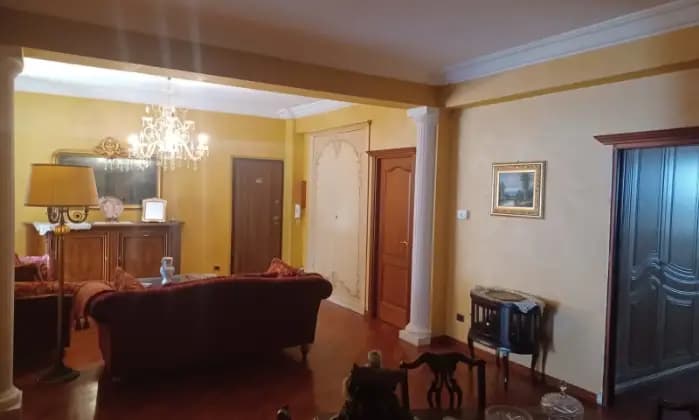 Rexer-Agrigento-Ampio-e-luminoso-appartamento-in-via-papa-luciani-SALONE