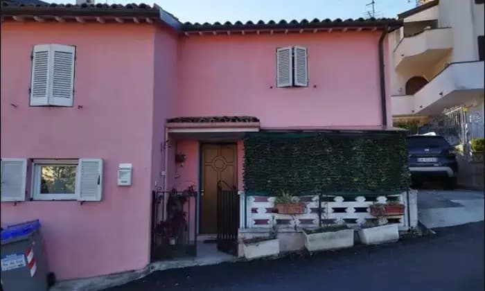 Rexer-Foligno-Terratetto-unifamiliare-Localit-Colle-San-Giovanni-a-Foligno-Terrazzo