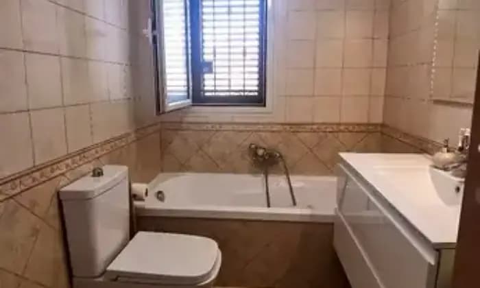 Rexer-Belpasso-Appartamento-in-vendita-Bagno