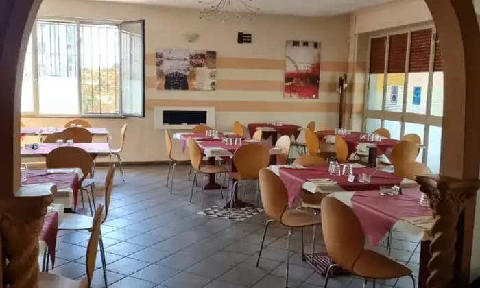 Rexer-Corteolona-e-Genzone-Immobile-commerciale-con-attivit-di-bar-ristorante-e-pizzeria-Salone