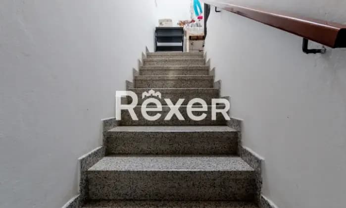 Rexer-Carnate-Dimora-storica-divisa-in-due-unit-immobiliari-indipendenti-di-e-mq-con-giardino-e-box-auto-Altro