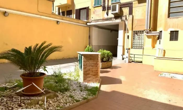 Rexer-ROMA-Via-Licia-Quadrilocale-secondo-piano-mq-Terrazzo