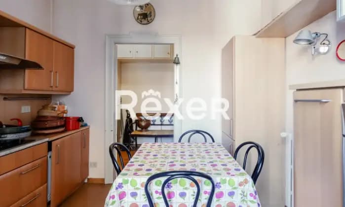 Rexer-Milano-Piazza-Umanitaria-Bilocale-con-cucina-abitabile-e-cantina-Cucina