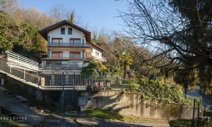 Rexer-Torino-Casa-indipendente-unit-abitative-oltre-mansarda-abitabile-autorimessa-e-giardino-Terrazzo