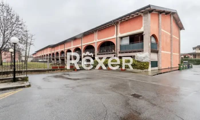 Rexer-Torbole-Casaglia-Bilocale-con-loggia-e-posto-auto-coperto-Giardino
