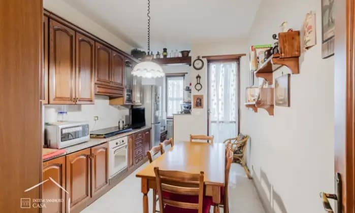 Rexer-Torino-Appartamento-primo-piano-mq-con-cantina-Cucina