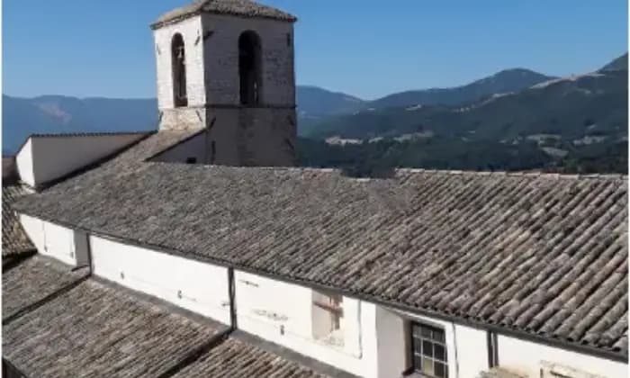 Rexer-Monteleone-di-Spoleto-Appartamento-su-due-piani-in-piazza-del-Plebiscito-Terrazzo