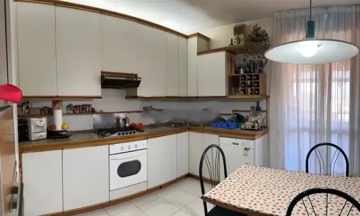 Rexer-Busto-Arsizio-Appartamento-in-vendita-in-viale-Armando-DiazBusto-Arsizio-VA-Cucina