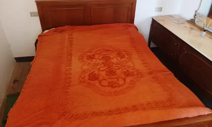 Rexer-Bedonia-Casa-semi-indipendente-con-ampi-spazi-CAMERA-DA-LETTO