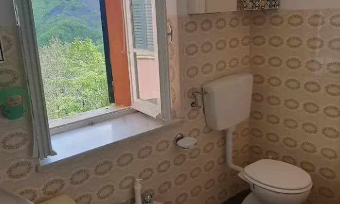 Rexer-Bedonia-Casa-semi-indipendente-con-ampi-spazi-BAGNO