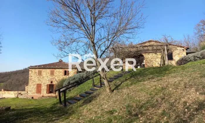 Rexer-Castelnuovo-di-Val-di-Cecina-Villa-immersa-nel-verde-con-sorgente-dacqua-privata-e-piscina-a-metri-di-altitudine-Terrazzo