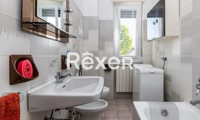 Rexer-Vimercate-Oreno-Vimercate-bilocale-con-doppio-balcone-Bagno