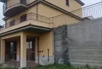 Rexer-Aci-Catena-Vendesi-villa-Via-Salvatore-QuasimodoAci-Catena-Terrazzo