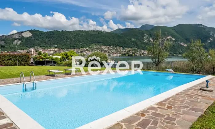 Rexer-Paratico-Trilocale-al-piano-primo-vista-lago-in-residence-con-piscina-Terrazzo