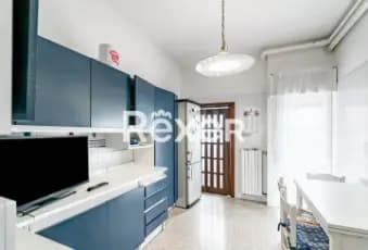 Rexer-Bologna-Appartamento-locali-mq-Cucina