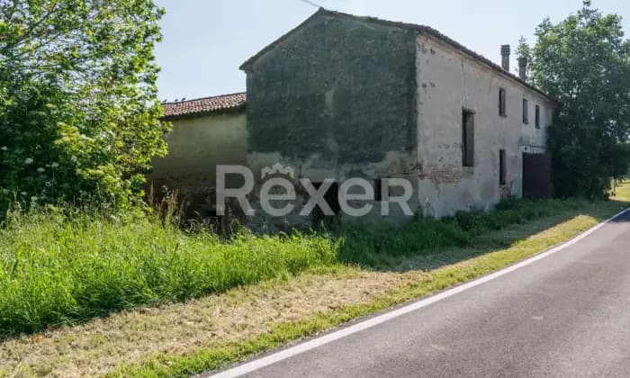 Rexer-Bagnolo-San-Vito-Loghino-mantovano-da-ristrutturare-ideale-per-finalit-turistiche-ALTRO